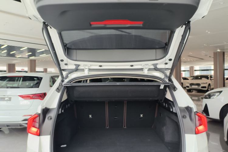 Used BMW iX1 2023 eDrive25L X Design Package Trunk