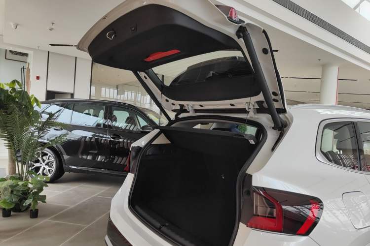 Used BMW iX1 2023 eDrive25L M Sport Package Trunk