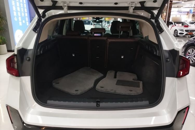 Used BMW iX1 2023 eDrive25L M Sport Package Trunk