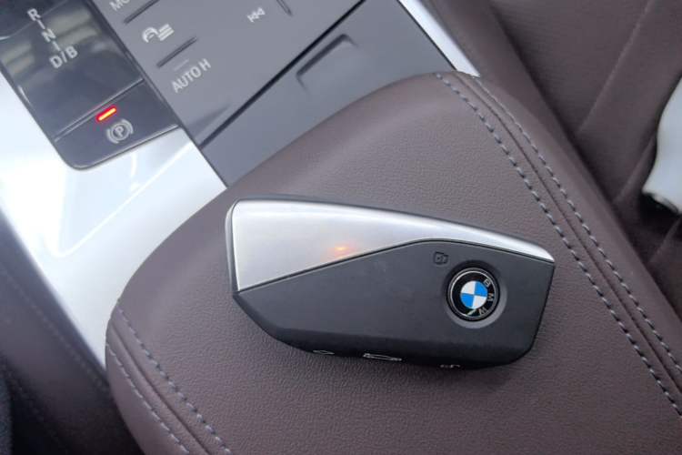 Used BMW iX1 2023 xDrive30L X Design Package Vehicle Key