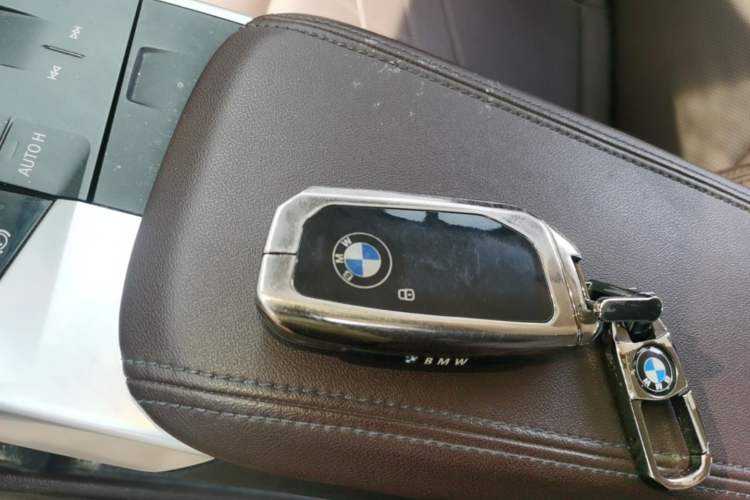 Used BMW iX1 2023 eDrive25L X Design Package Vehicle Key