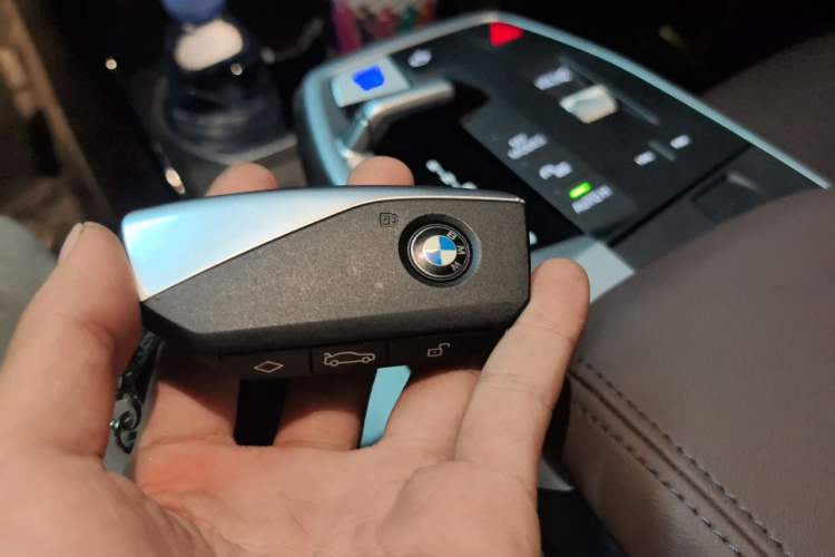 Used BMW iX1 2023 eDrive25L X Design Package Vehicle Key