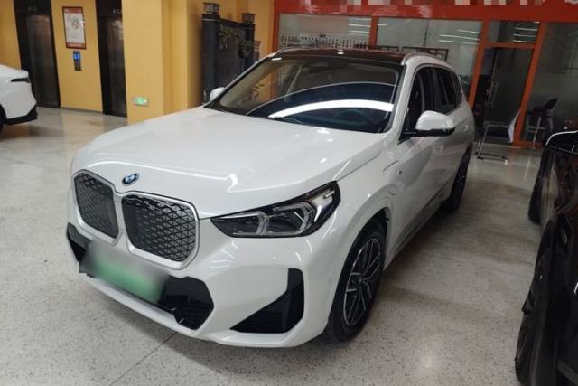 Ojetý BMW iX1 2023 eDrive25L M Sport Package