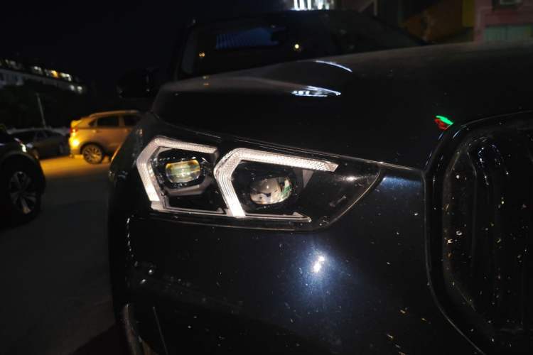 Used BMW iX1 2025 eDrive25L M Sport Package Right Front Headlight