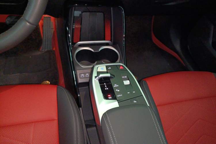 Used BMW iX1 2025 xDrive30L M Sport Midnight Edition Package Gear Lever