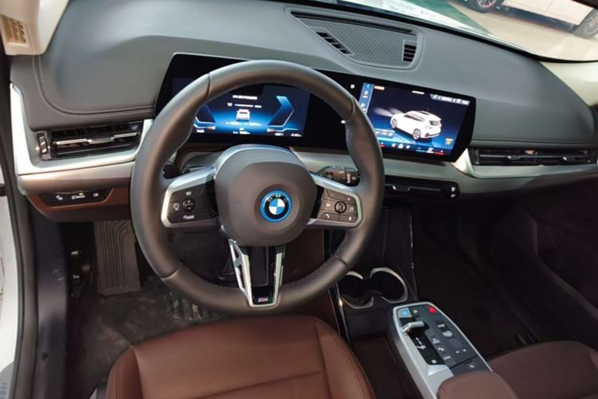 Used BMW iX1 2025 eDrive25L M Sport Package Center Console