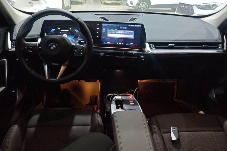 Used BMW iX1 2025 eDrive25L X Design Package Center Console