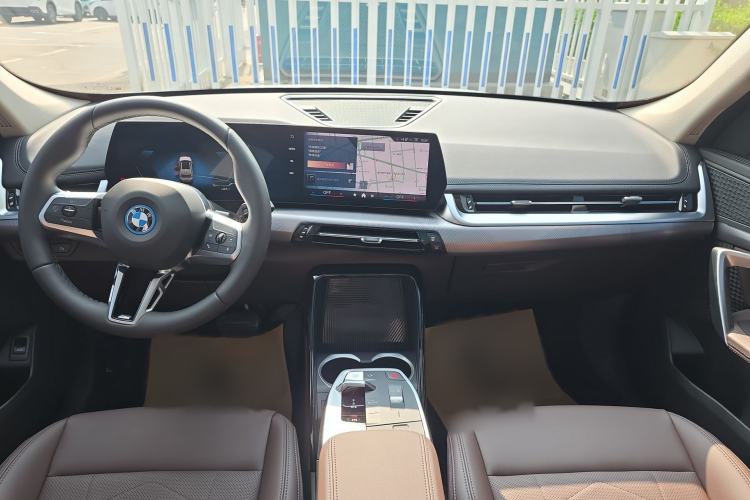 Used BMW iX1 2025 eDrive25L M Sport Package Center Console