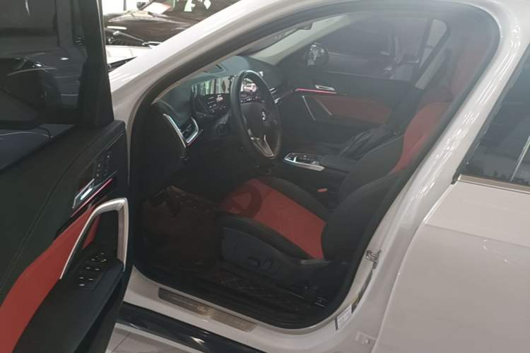 Used BMW iX1 2025 eDrive25L X Design Package Driver Seat