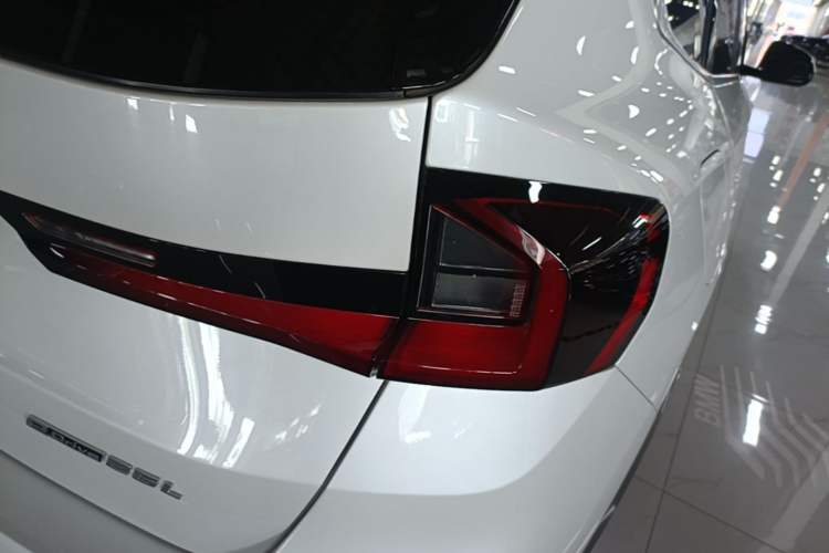 Used BMW iX1 2025 eDrive25L X Design Package Exterior 3