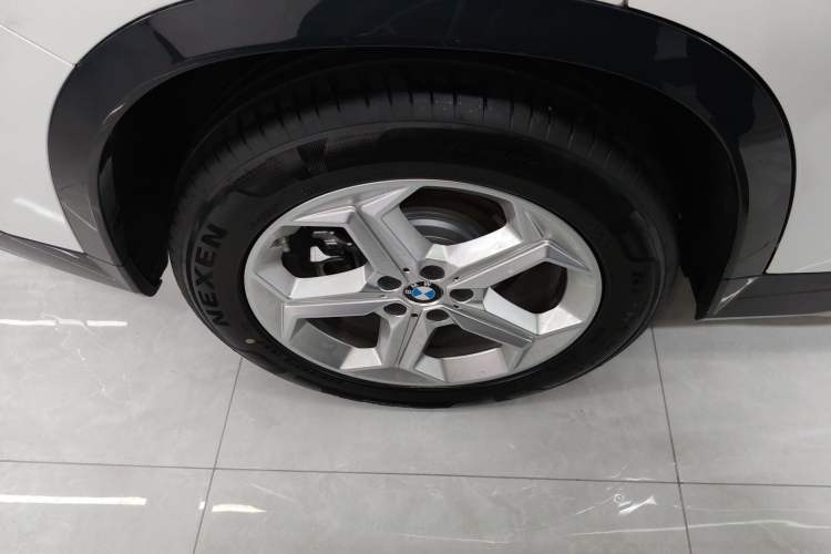 Used BMW iX1 2025 eDrive25L X Design Package Exterior 5