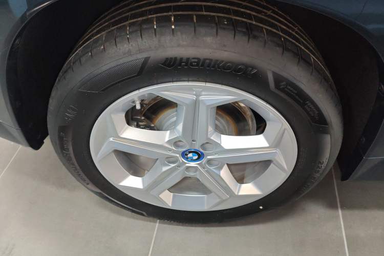 Used BMW iX1 2025 eDrive25L X Design Package Exterior 5