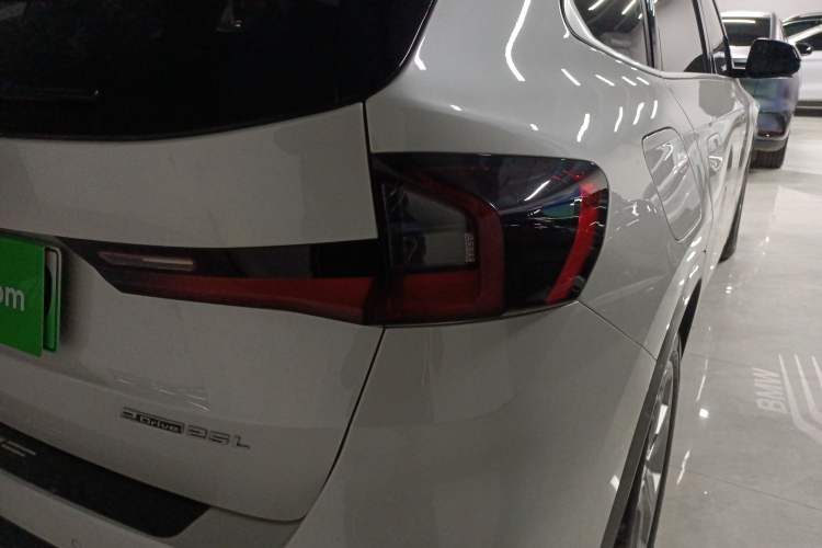 Used BMW iX1 2025 eDrive25L X Design Package Exterior 6