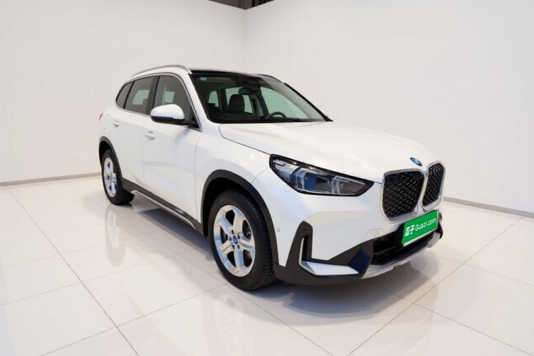 Used BMW iX1 2025 eDrive25L X Design Package Front Right 45 Deg