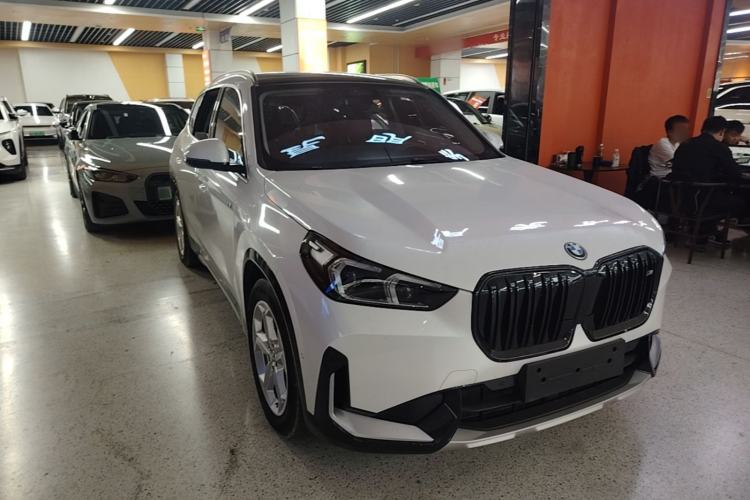 Used BMW iX1 2025 eDrive25L X Design Package Front Right 45 Deg