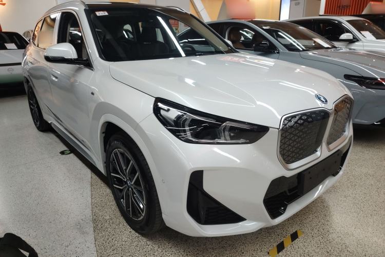 Used BMW iX1 2025 eDrive25L M Sport Package Front Right 45 Deg