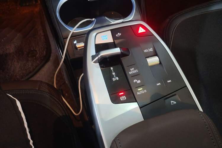 Used BMW iX1 2025 eDrive25L M Sport Package Gear Lever