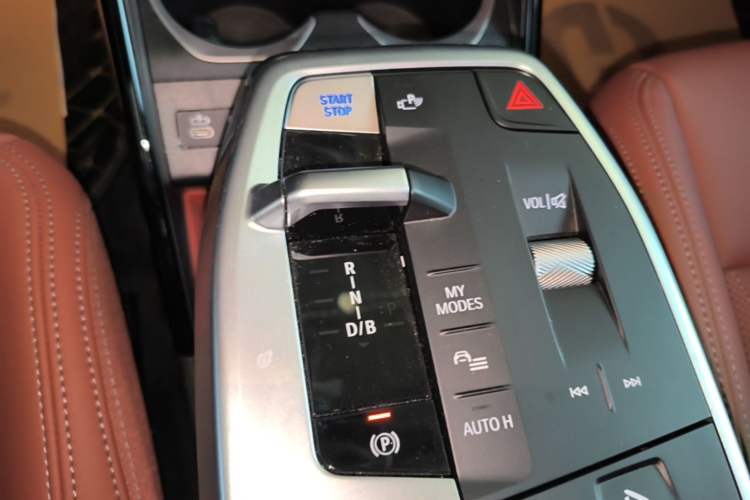 Used BMW iX1 2025 eDrive25L M Sport Package Gear Lever