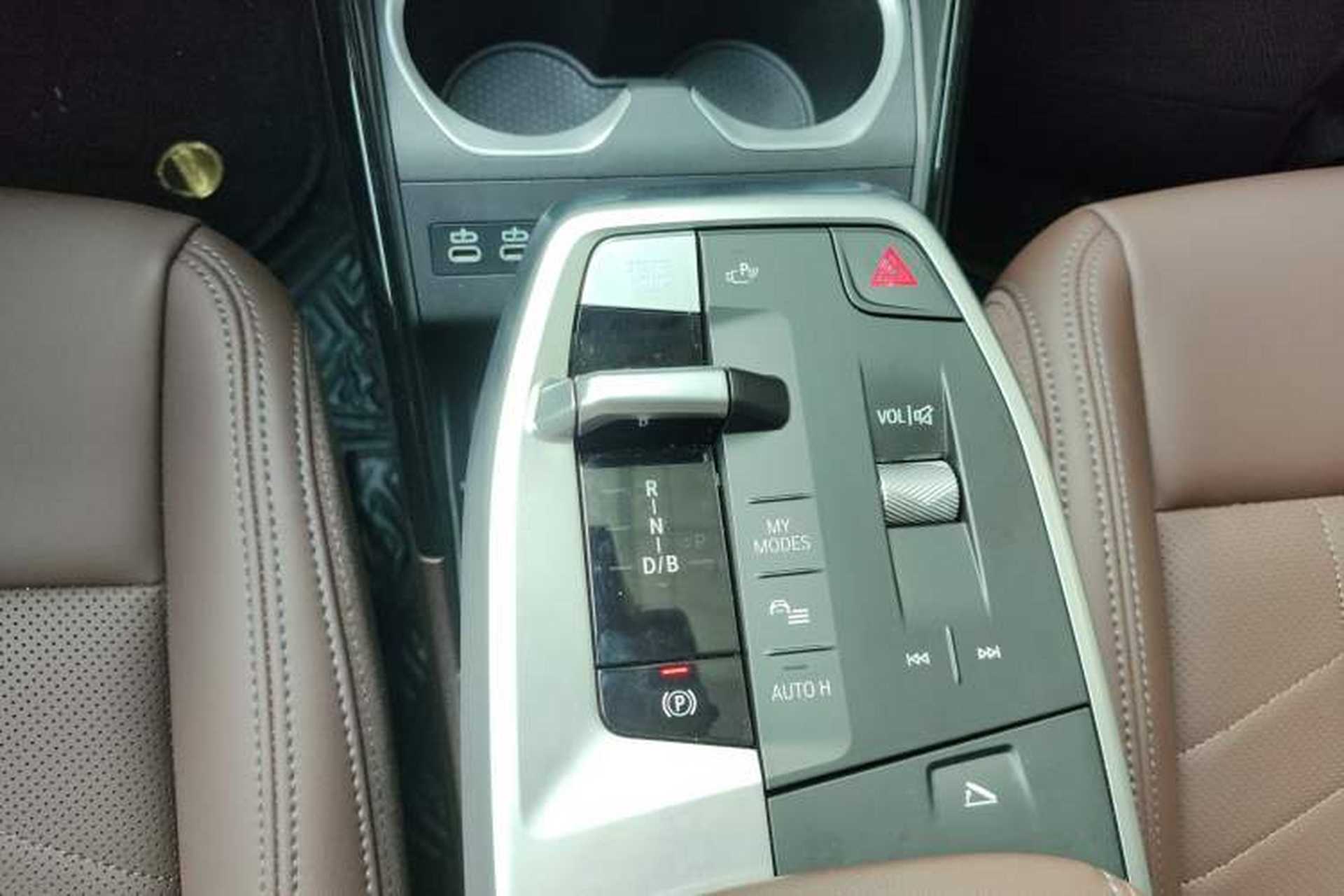 Used BMW iX1 2025 eDrive25L X Design Package Gear Lever
