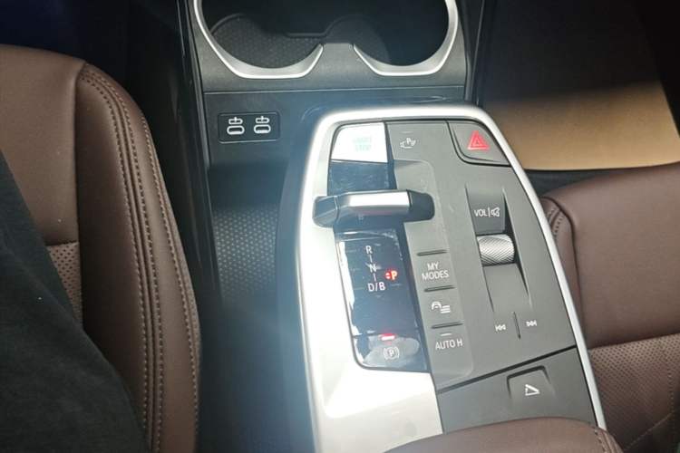 Used BMW iX1 2025 xDrive30L X Design Package Gear Lever
