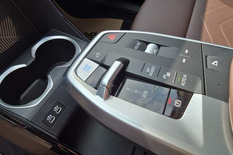 Used BMW iX1 2025 eDrive25L M Sport Package Gear Lever