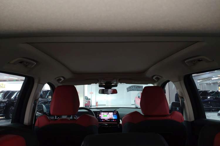 Used BMW iX1 2025 eDrive25L X Design Package Headliner
