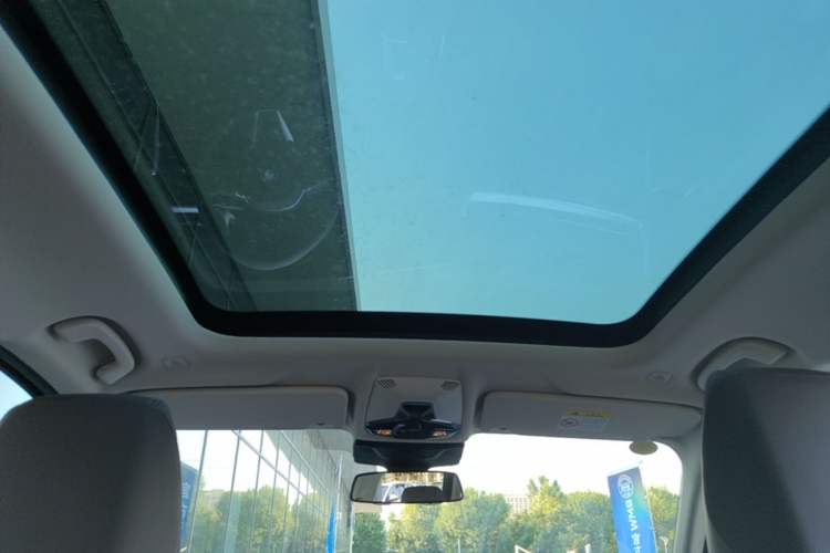 Used BMW iX1 2025 eDrive25L X Design Package Headliner