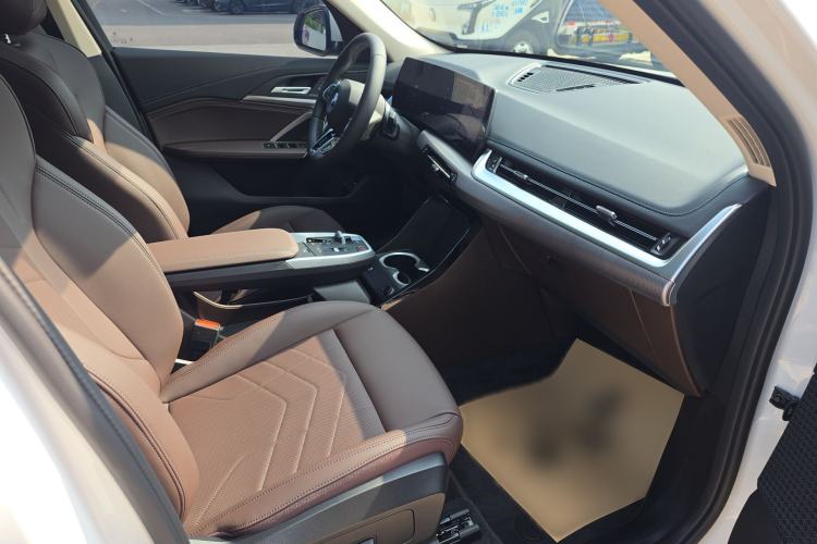 Used BMW iX1 2025 eDrive25L M Sport Package Interior 1
