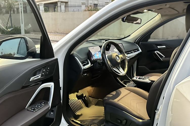 Used BMW iX1 2025 eDrive25L M Sport Package Interior 13