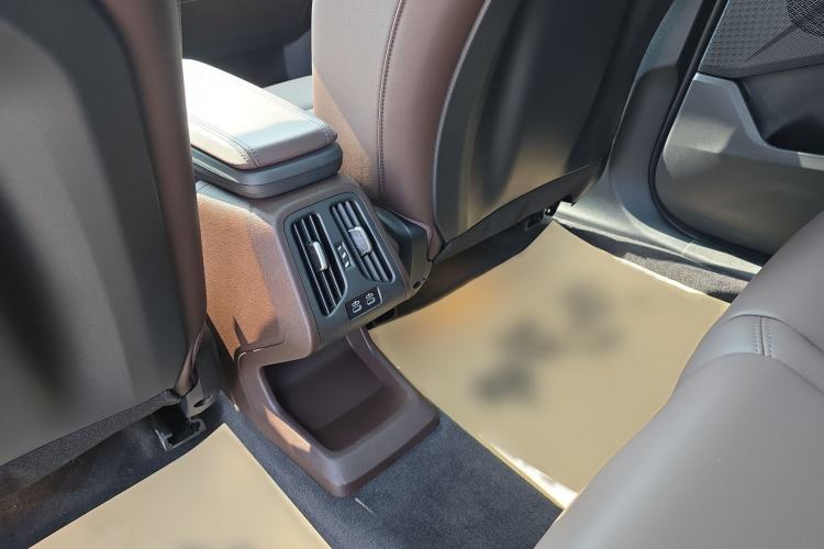 Used BMW iX1 2025 eDrive25L M Sport Package Interior 5