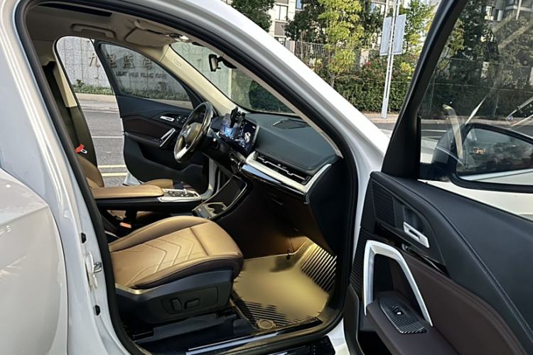 Used BMW iX1 2025 eDrive25L M Sport Package Interior 8