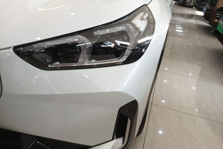 Used BMW iX1 2025 eDrive25L X Design Package Left Front Headlight
