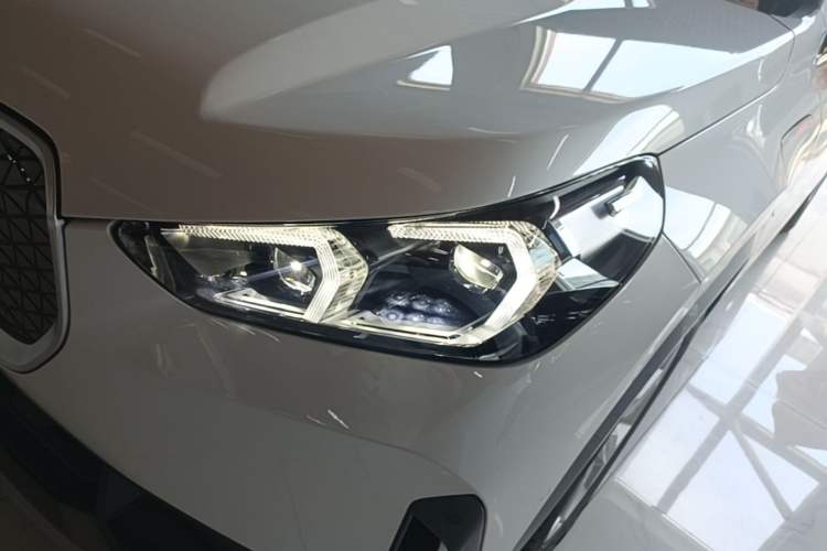 Used BMW iX1 2025 eDrive25L X Design Package Left Front Headlight