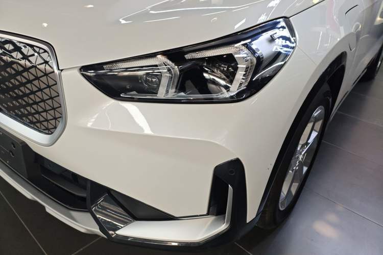 Used BMW iX1 2025 eDrive25L X Design Package Left Front Headlight