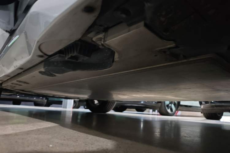 Used BMW iX1 2025 eDrive25L X Design Package Left Side Sill