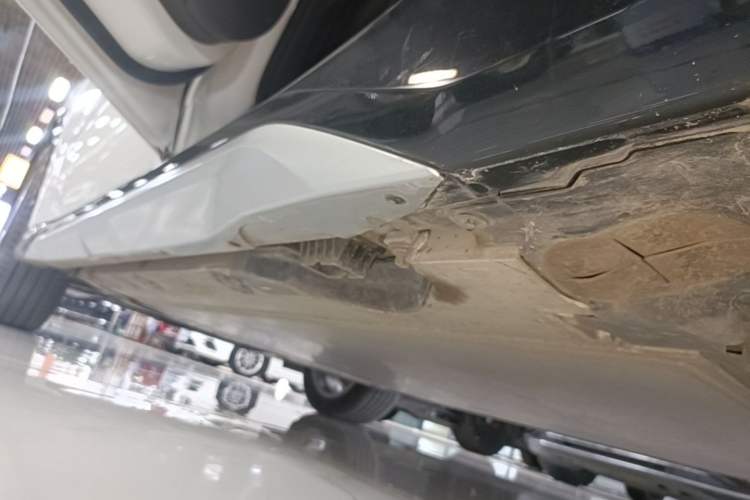 Used BMW iX1 2025 eDrive25L X Design Package Left Side Sill