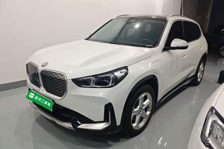 BMW iX1 2023 eDrive25L X Design Package