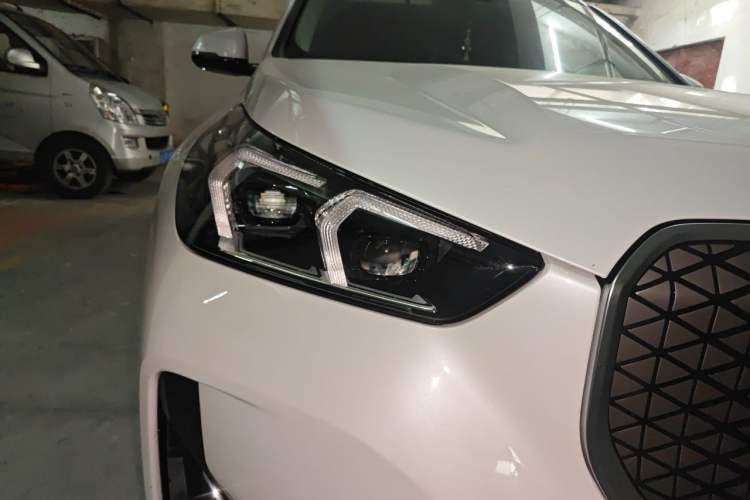 Used BMW iX1 2025 eDrive25L M Sport Package Right Front Headlight