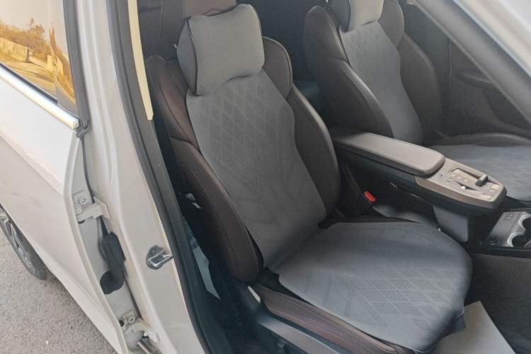 Used BMW iX1 2025 eDrive25L M Sport Package Right Front Seat