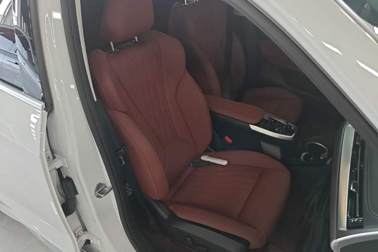 Used BMW iX1 2025 eDrive25L M Sport Package Right Front Seat