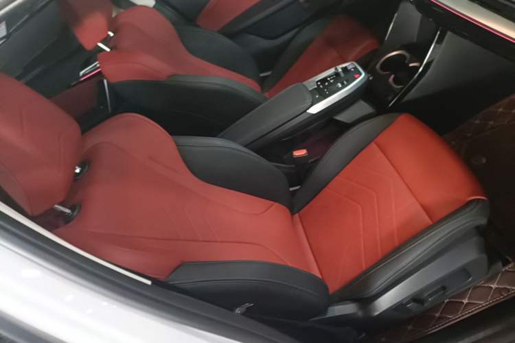 Used BMW iX1 2025 eDrive25L X Design Package Right Front Seat
