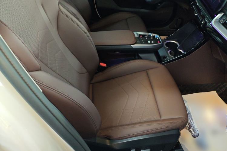 Used BMW iX1 2025 eDrive25L X Design Package Right Front Seat