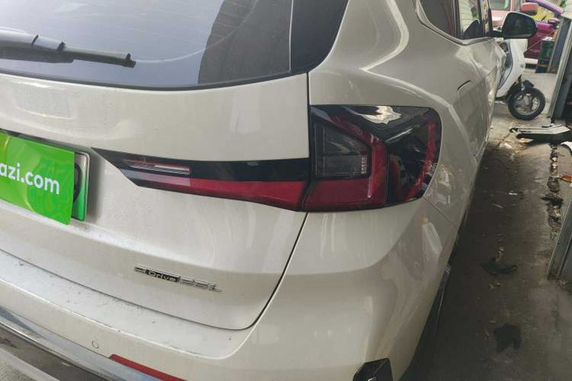 Used BMW iX1 2025 eDrive25L X Design Package Right Rear Taillight