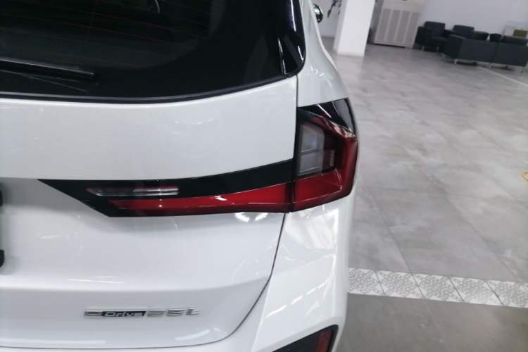 Used BMW iX1 2025 eDrive25L M Sport Package Right Rear Taillight