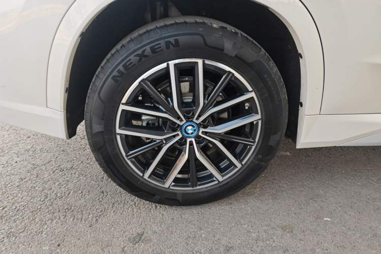 Used BMW iX1 2025 eDrive25L M Sport Package Right Rear Wheel Hub