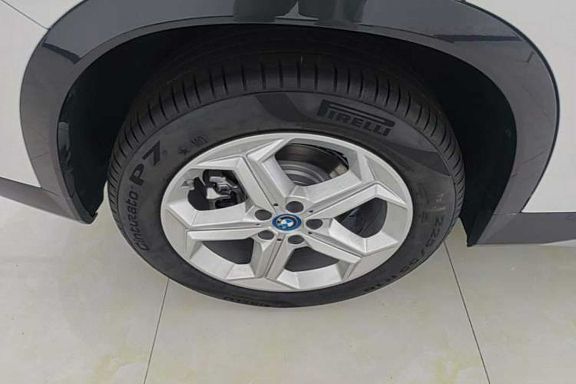 Used BMW iX1 2025 eDrive25L X Design Package Right Rear Wheel Hub