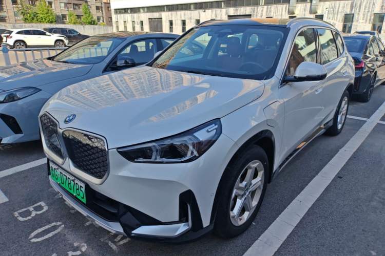 BMW iX1 2025 eDrive25L X Design Package