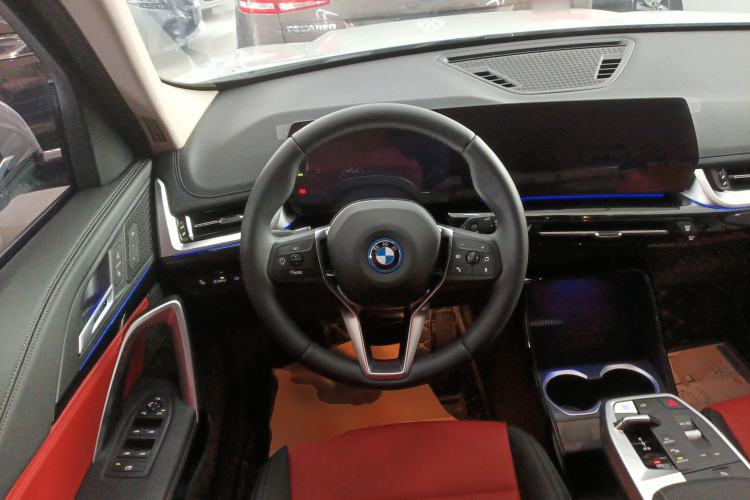 Used BMW iX1 2025 eDrive25L X Design Package Steering Wheel