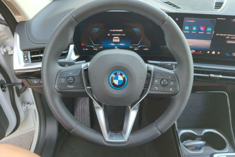 Used BMW iX1 2025 eDrive25L X Design Package Steering Wheel