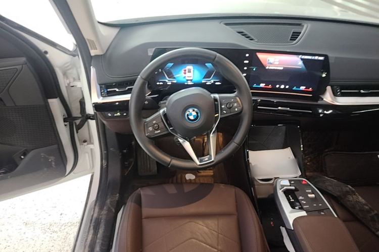 Used BMW iX1 2025 eDrive25L X Design Package Steering Wheel